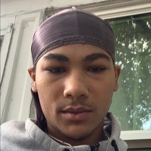 Meet your Posher, Elisha